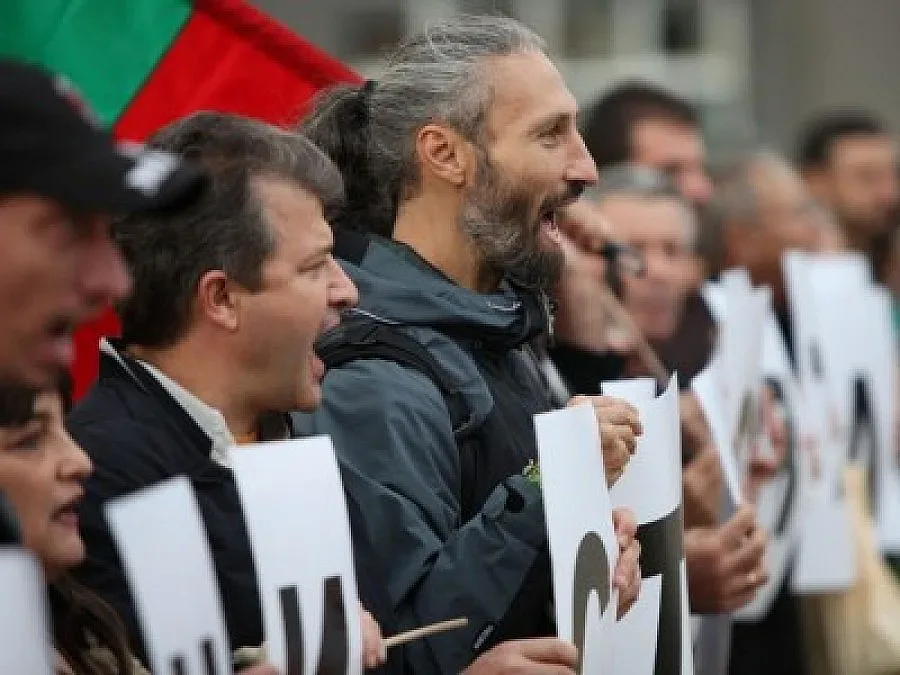 В А група всеки президент може да си купи мястото