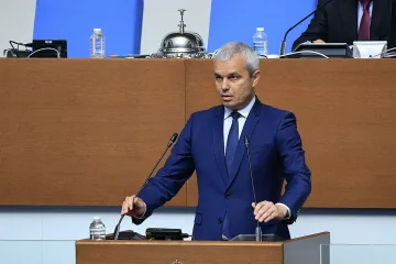 Костадинов: Ще се бием за народа