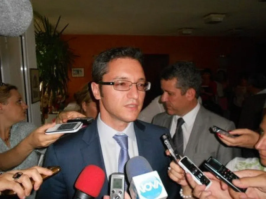 Слънчо грее