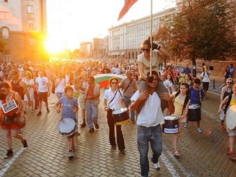 Двама загинаха при пожар