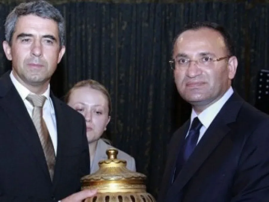 Ройтерс: Имиджът на България страда, докато корупцията  и престъпността процъфтяват