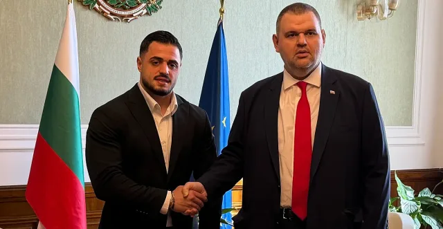 Пеевски се срещна с Карлос Насар. Какво си казаха