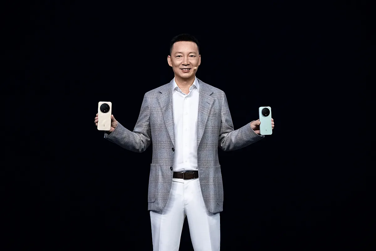 Представиха първия самообучаващ се AI смартфон, снима по-добре от всякога