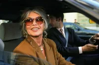 Пълна мистерия с Брижит Бардо! Добре ли е