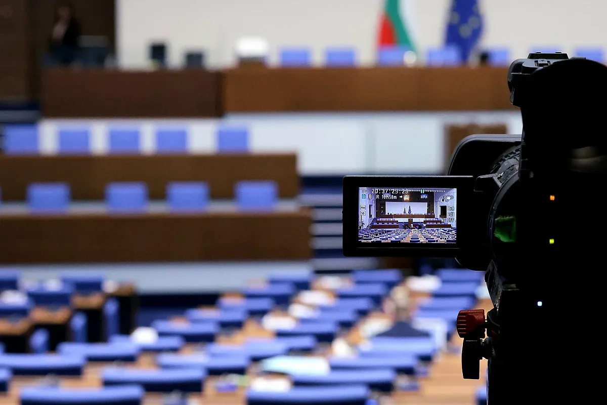 Нов провал на парламента. Пленарната зала остана празна