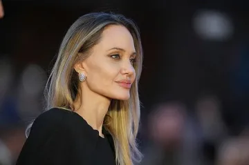 Анджелина Джоли събра погледите в Италия. Промяната 