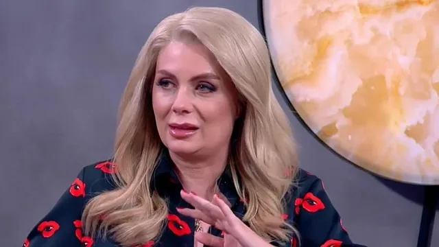 Венета Райкова с изненадващо решение. Излиза от...