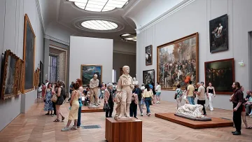 Крадец от Лувъра изуми цяла Франция!