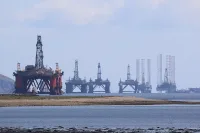 Шок на световните борси! Ето накъде тръгна петролът