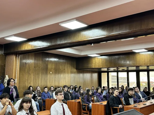 Младежите на Русе стават посланици на Чудесата на България
