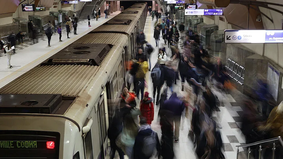 Извънредна новина за софийското метро! Затварят една линия