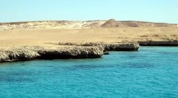 Мистериозни „зони на смъртта“ откриха в обичано от туристите море