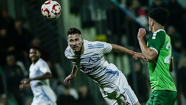 Левски би убедително Хебър и продължава напред за Купата