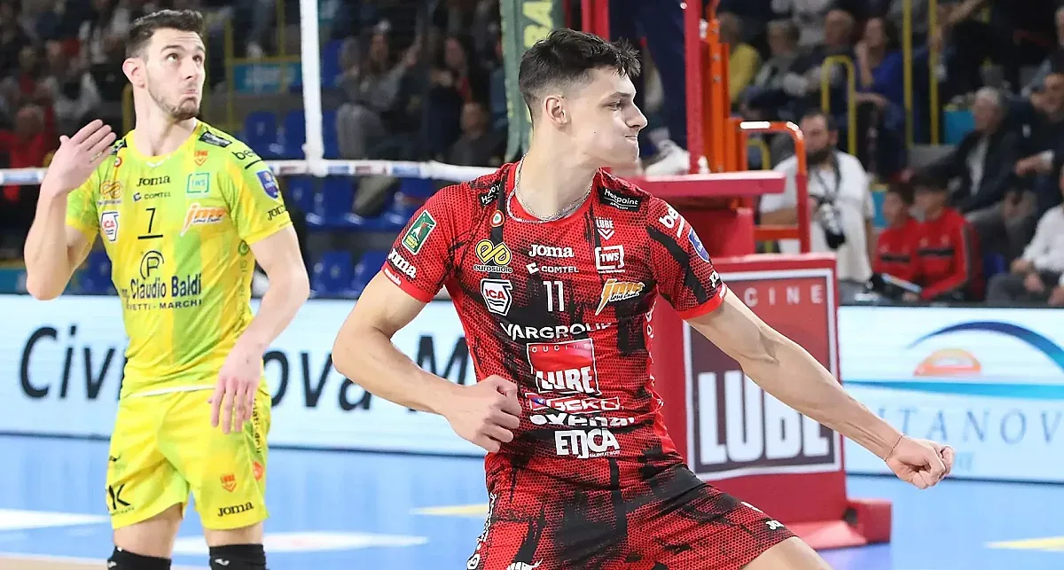 Прекрасен Алекс Николов за победа в италианския волейбол