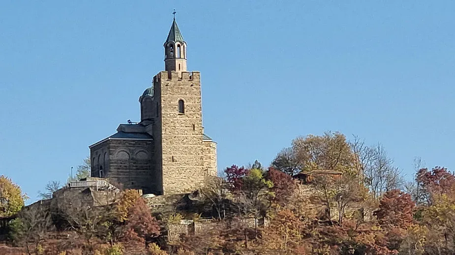 Лоша новина за пострадалия на Царевец