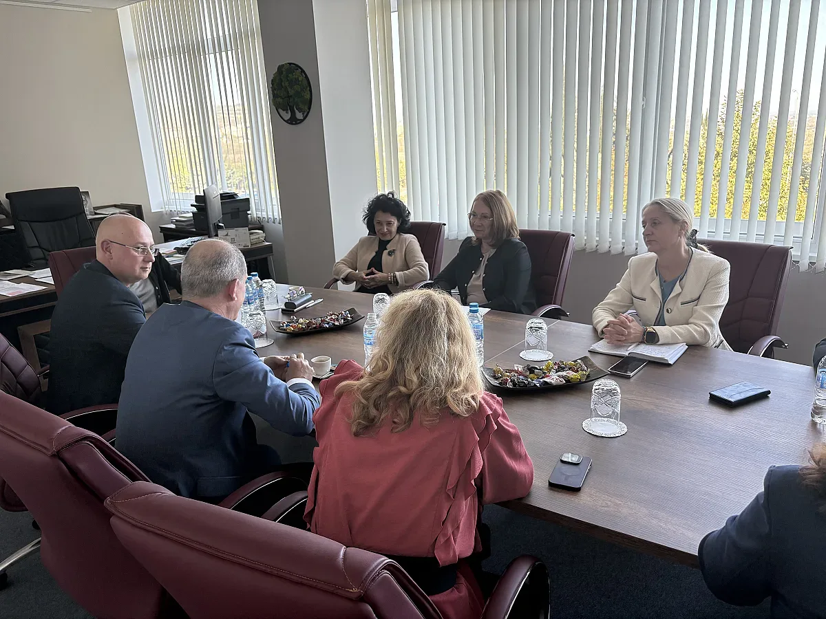 Кметът Галина Стоянова срещна ръководствата на Бургаския и Тракийския държавни университети