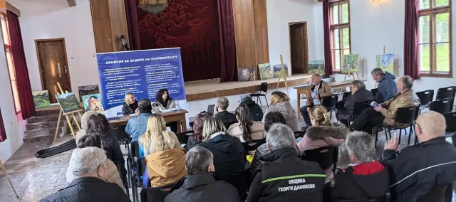 Хиляди хора се срещнаха с експертите от КЗП на разяснителните срещи в страната по повод въвеждането на еврото