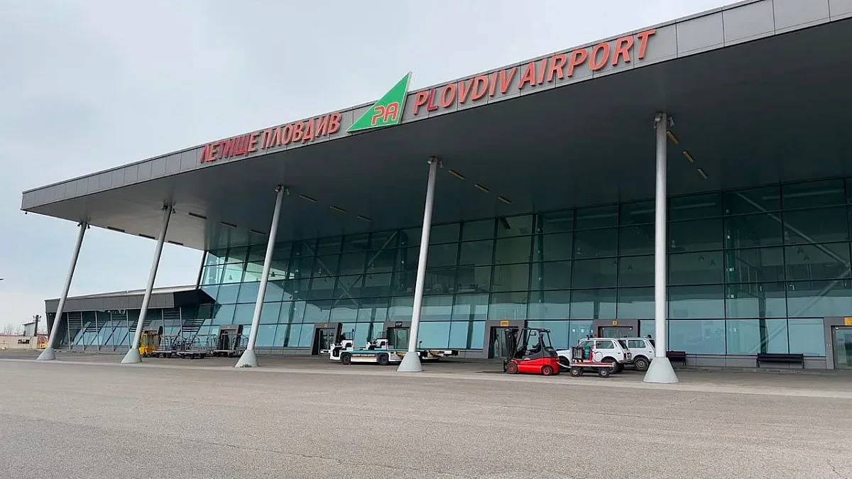 Уникално! Наше летище пита пътниците накъде да има полети