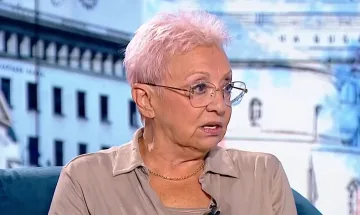 Диана Дамянова предизвика Радев: Да произнесе реч и да излиза на терен!