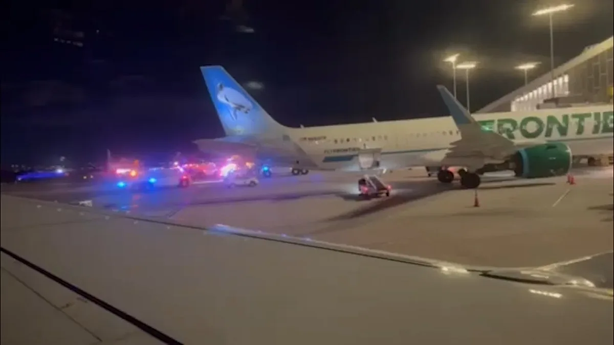 Ужас в Ню Йорк! Сблъскаха се два самолета на летище