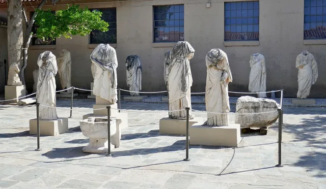 Защо много статуи от Древен Рим са без глави? Ще се учудите!