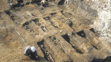 Кост на почти 45 000 години разкри неподозирани неща за неандерталците