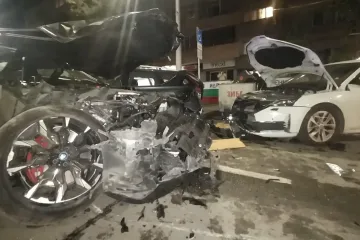 Мелето на "Витошка"! Вижте как пиян помита 6 коли като клечки /ВИДЕО/