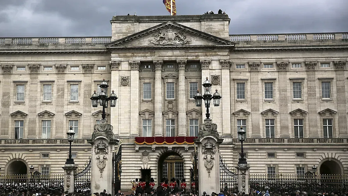 Безпрецедентен ход в Бъкингамския дворец