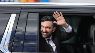 Ню Йорк получи кмет с чувал от невъзможни обещания