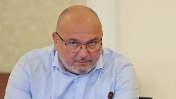 Дацов с остра критика към бюджета. Пробойните