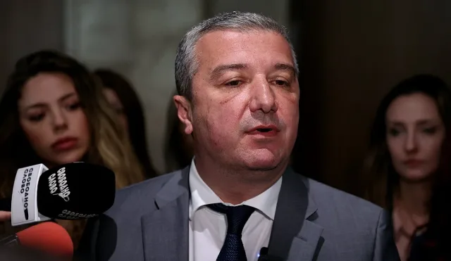 БСП се нахвърли на работодателите заради драмите с бюджета