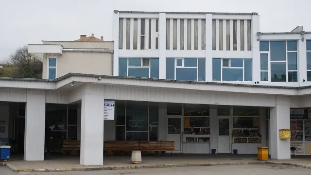 Край на задължителните автогари по междуселищните линии