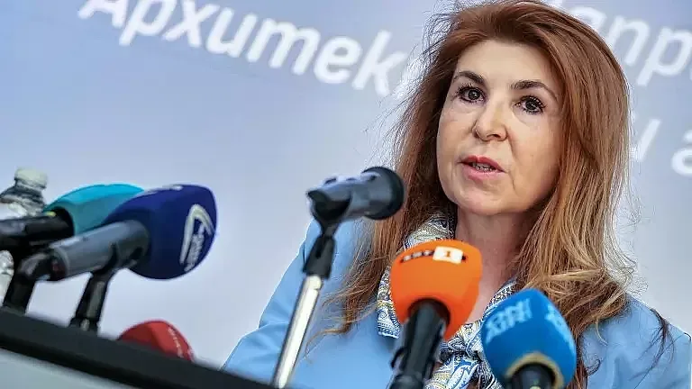 Богдана Панайотова завихри поредната криза в София