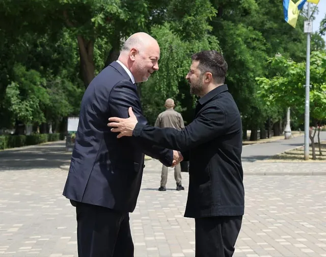 Желязков разговаря със Зеленски. Какво договориха 