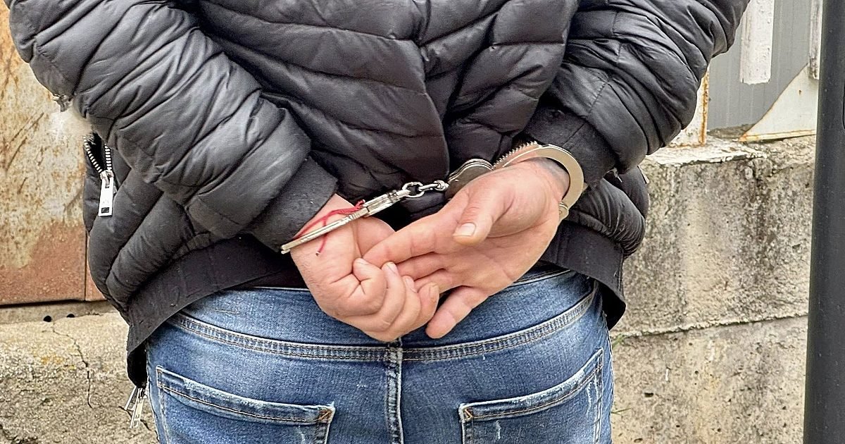 Задържаха шофьора, блъснал полицай и избягал край Белица