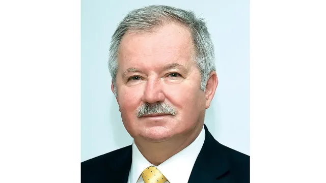 Да даряваш вяра, знание и светлина – каузата на проф. Цоло Вутов