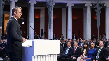 Гърция и САЩ си стиснаха ръцете. Договорът засяга и нас