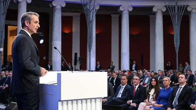 Гърция и САЩ си стиснаха ръцете. Договорът засяга и нас