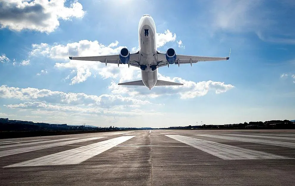 Хаос! Хиляди отменени полети в САЩ