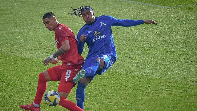 ЦСКА би, но "Левски" остава лидер