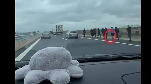 Извънредна ситуация на "Хемус"! Мъже с бухалки