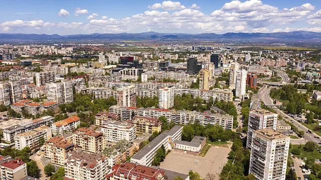 Рекорд: София порасна с 2081 нови жилища само за три месеца