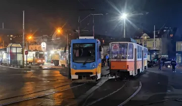 Трамваи дерайлираха при катастрофа в София