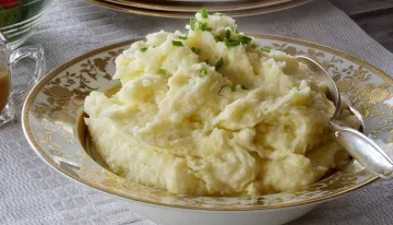 Тези две съставки ще направят пюрето ви божествено!