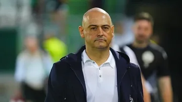 Не е за вярване! 100 предложения за нов треньор на Лудогорец