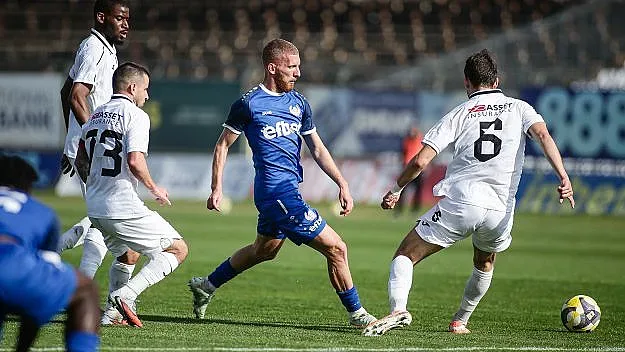 Славия с драматична победа над Монтана