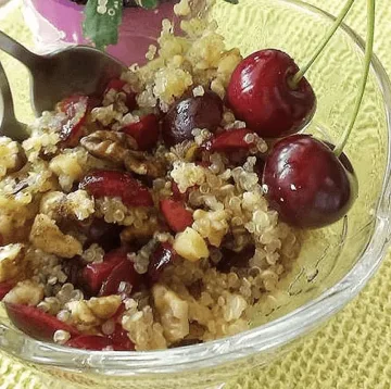 Бърз и вкусен десерт с череши. Свършва за минути