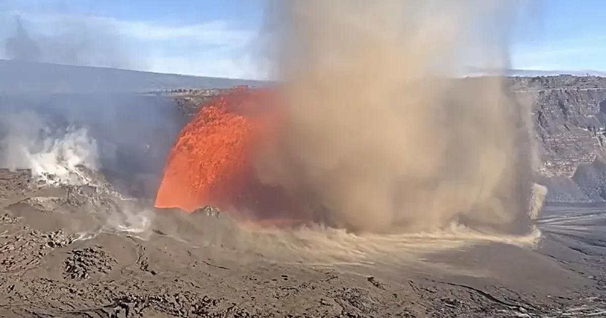 Вулкан изригна. Появи се нещо невиждано /ВИДЕО/
