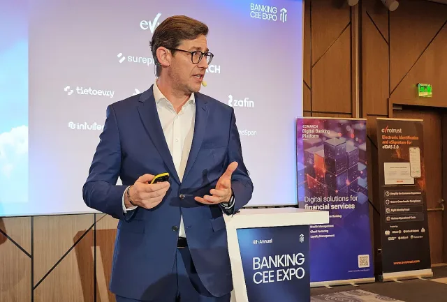 Шефът на  ОББ с визионерска презентация на международен иновационен форум