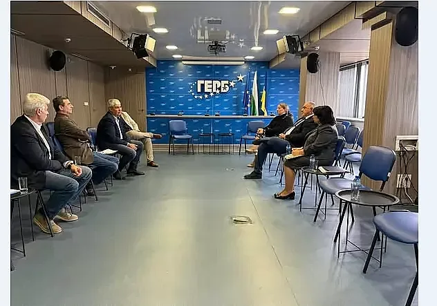 Разбраха се за бюджета, но през зъби. Червената линия